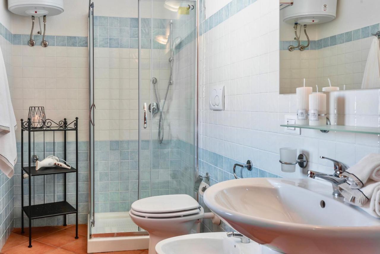 Apartments With Swimming Pool In Santa Teresa Di Gallura Exterior foto